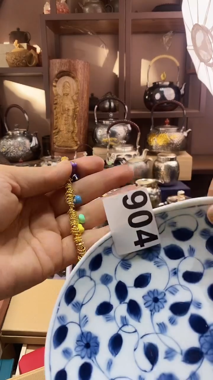 瓷片流**泪904               