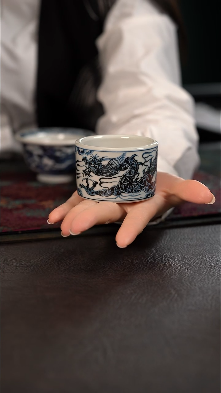 雲山敬古云龙纹指环杯