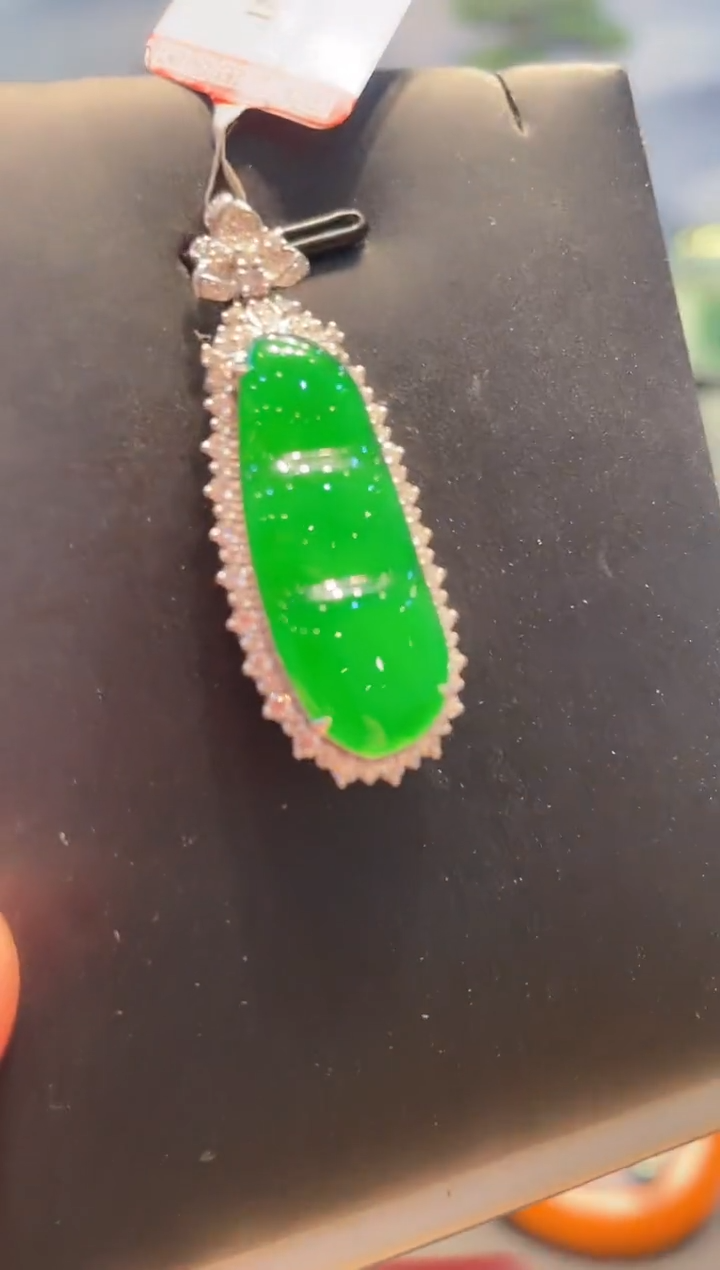 【闪购商品】翡翠颈饰18K金镶嵌A29天然A货翡翠