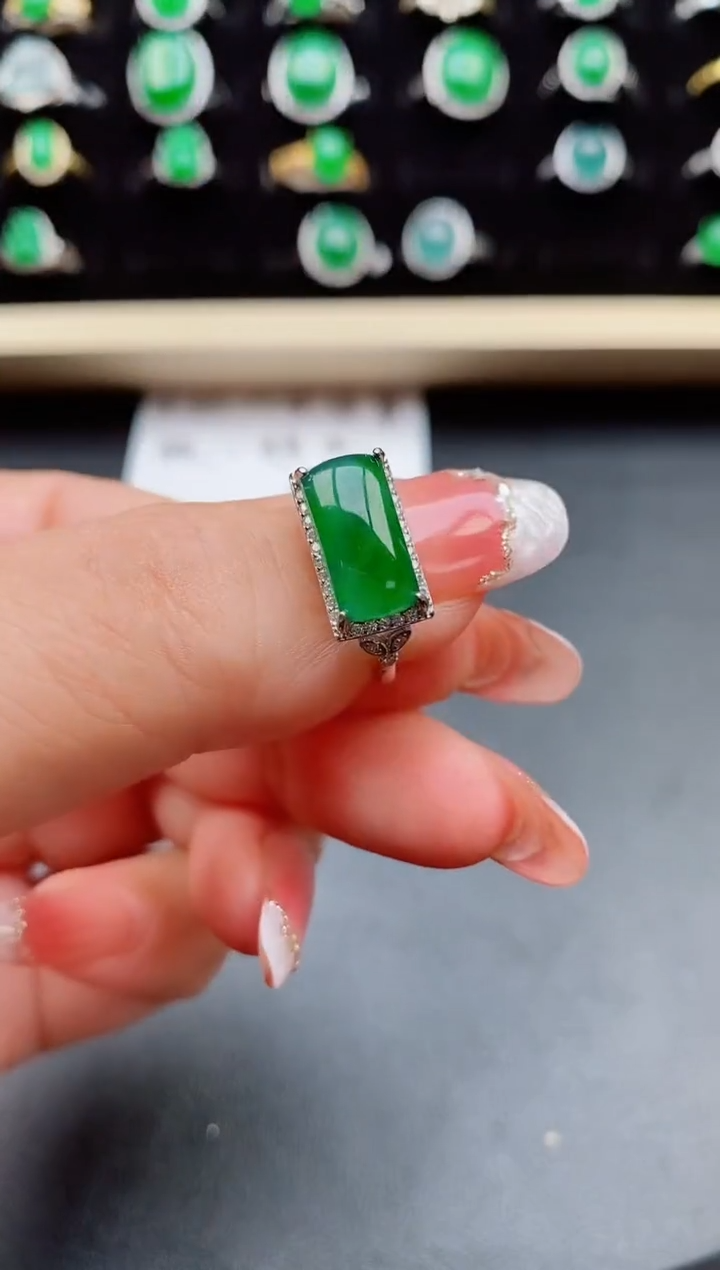 【闪购商品】翡翠戒指银S925镶嵌80800