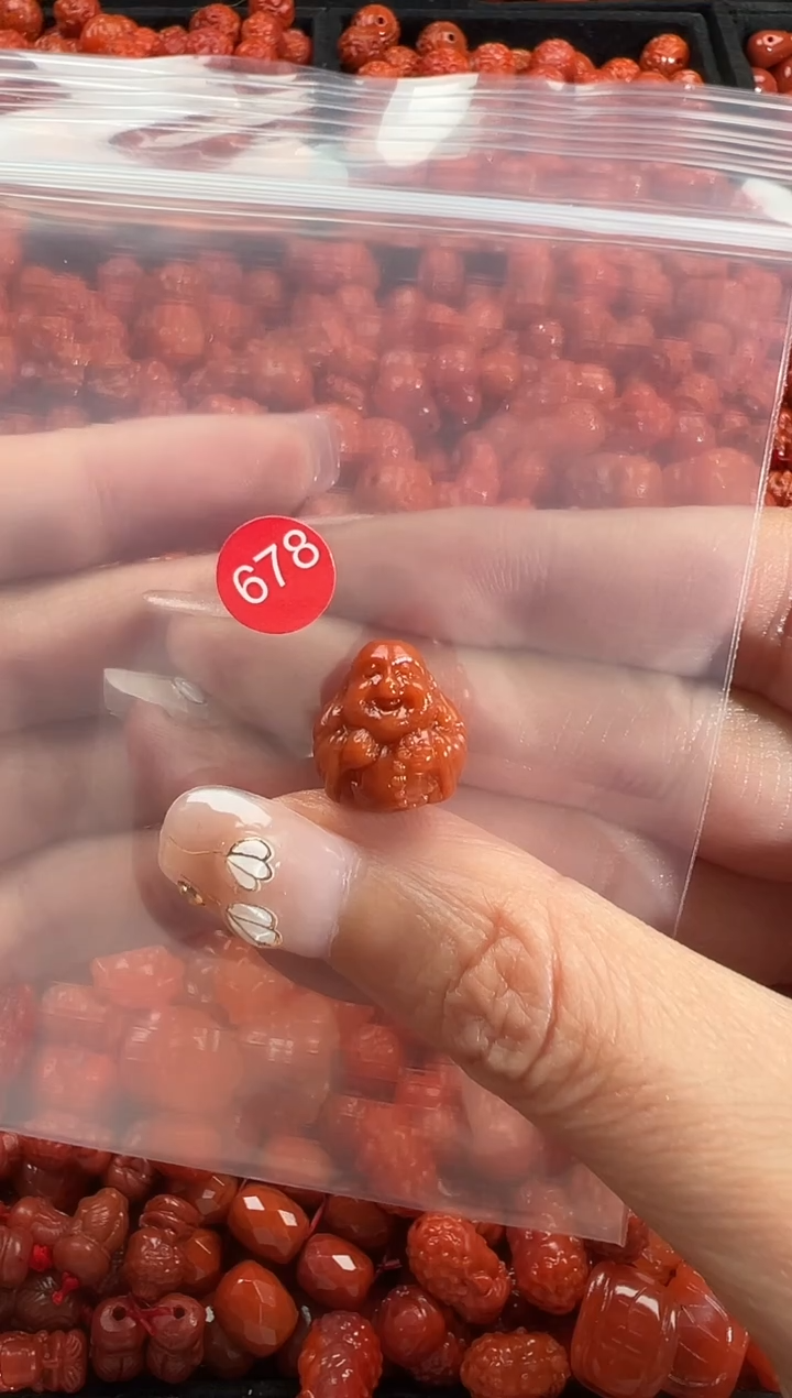 颈饰未镶嵌南红玛瑙1