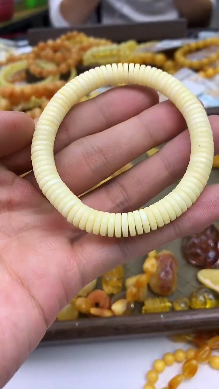 裸石蜜蜡未镶嵌手串卡8