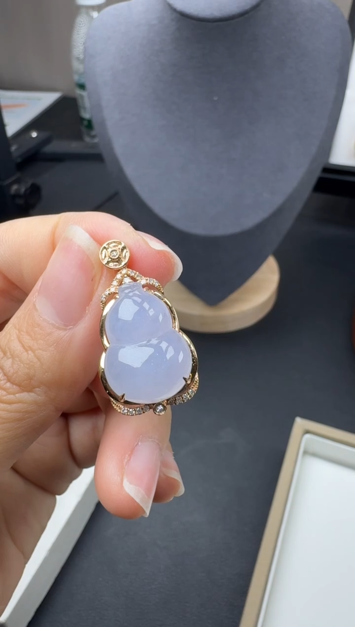 【闪购商品】翡翠颈饰18K金镶嵌YM538-2-1葫芦