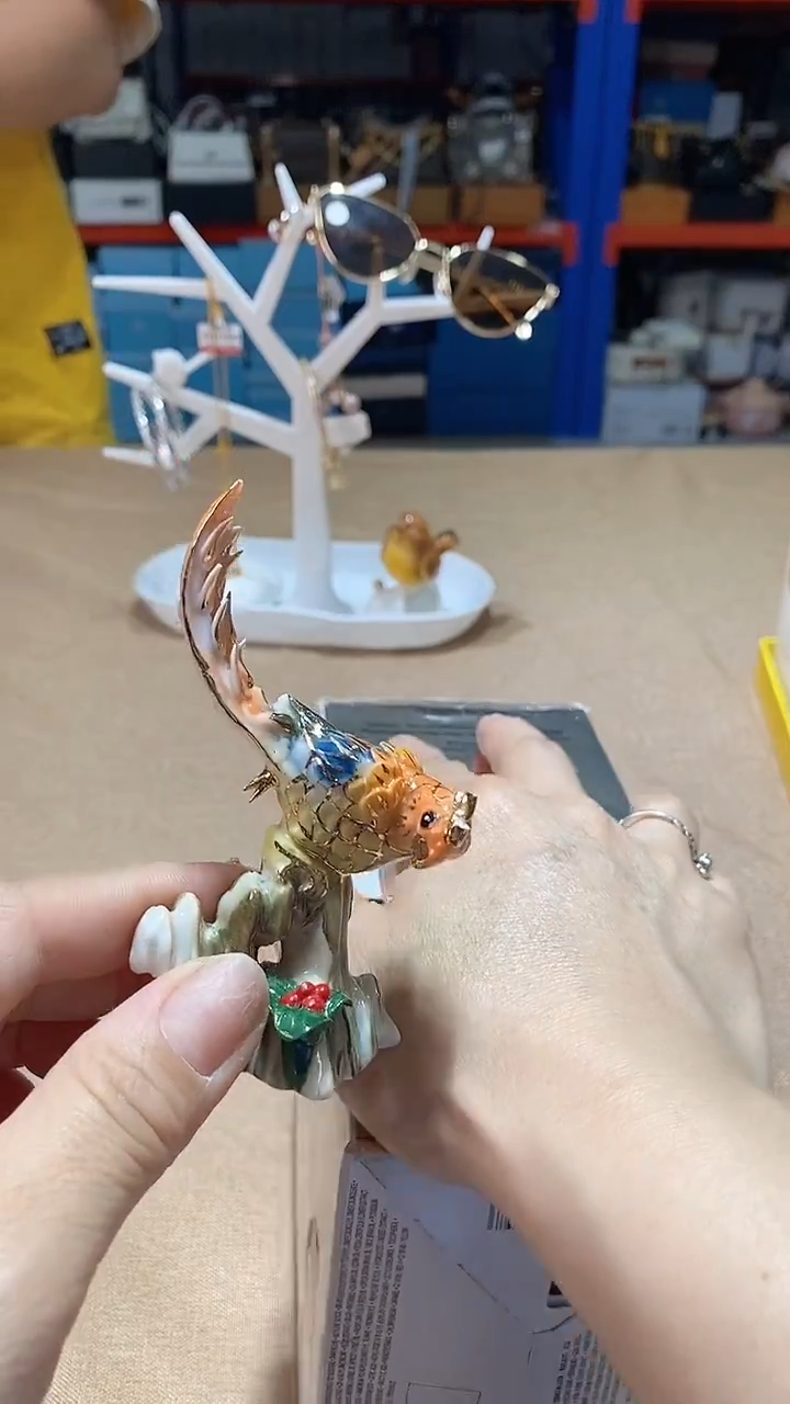 瓷片碗碟好物一件不留@@1