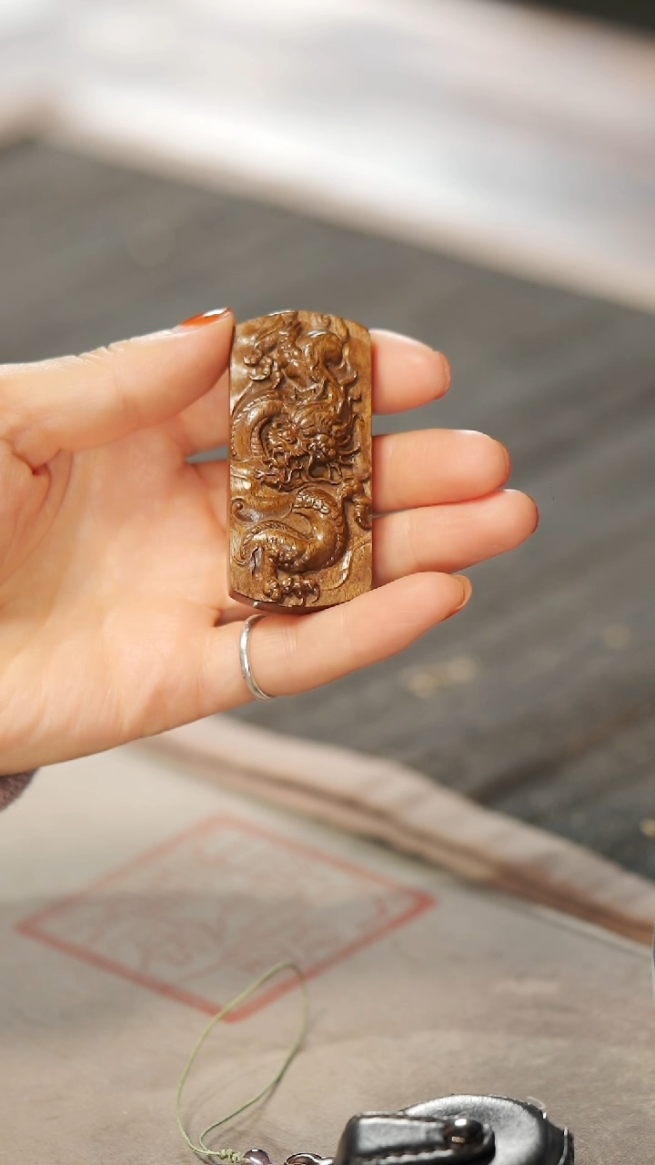 【闪购商品】金丝楠木雕云龙吊坠