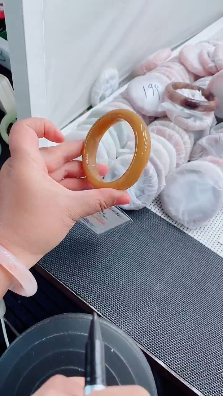 未镶嵌手镯石英质玉21-59-60