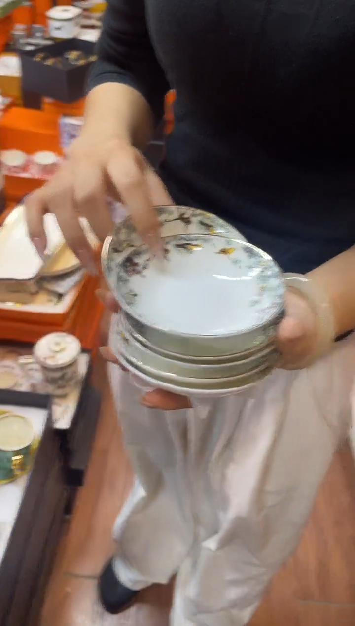 杯鸿辉家品牌瓷器，京东包邮！