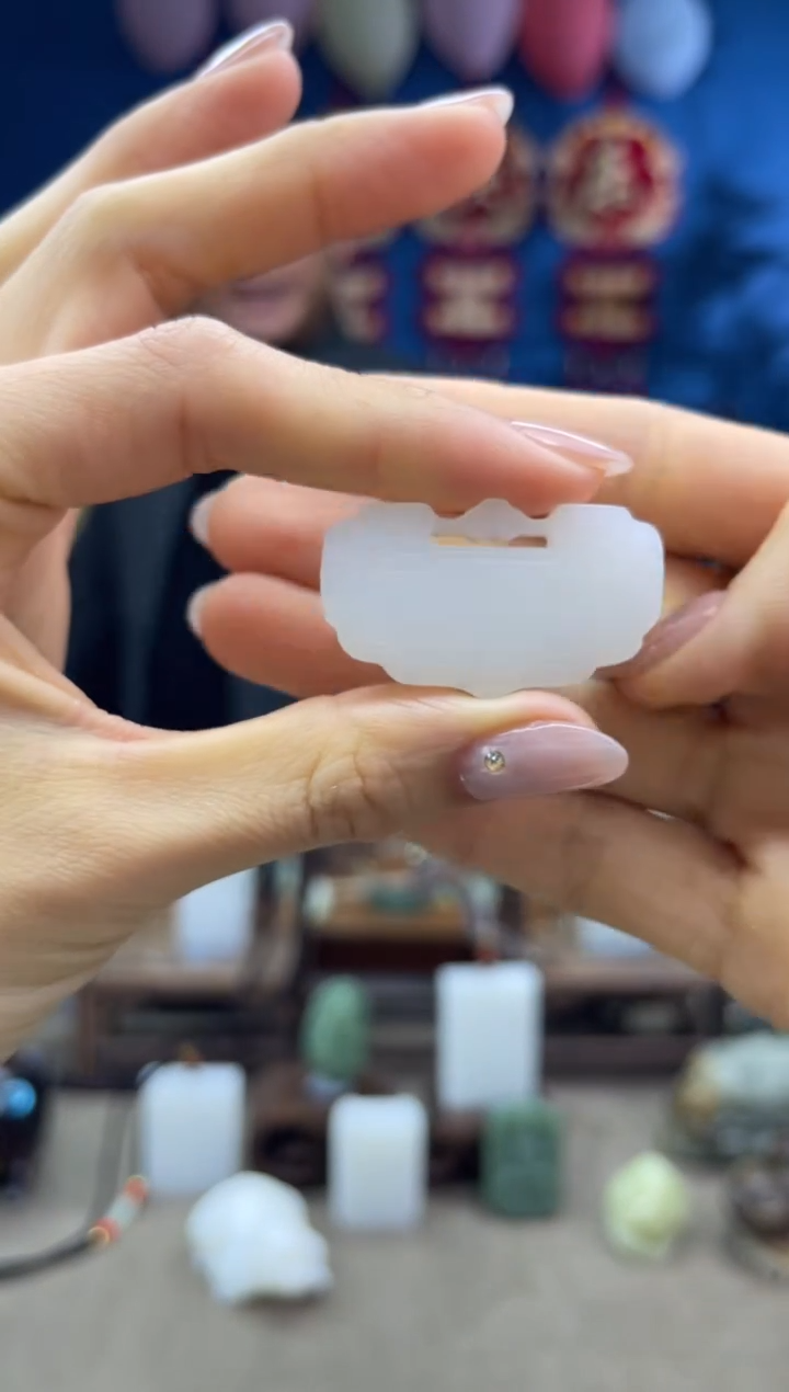 【闪购商品】和田玉颈饰未镶嵌1