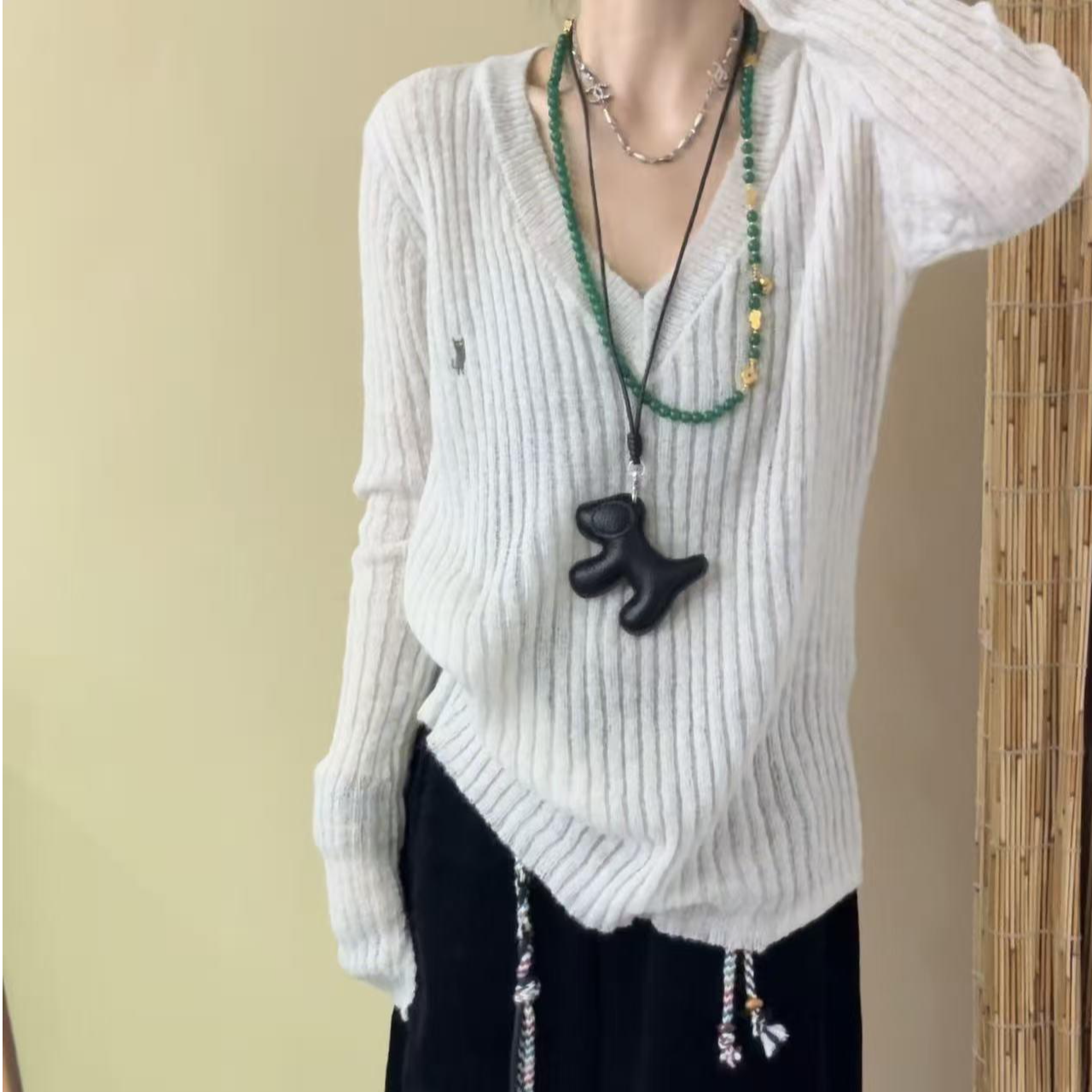 李豆儿 欧货早秋新款显瘦V领长袖百搭针织上衣
