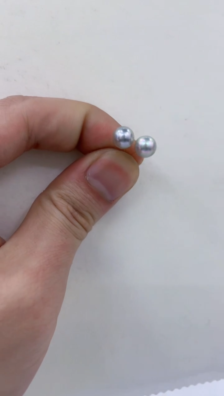 18K金镶嵌耳饰海水珍珠  