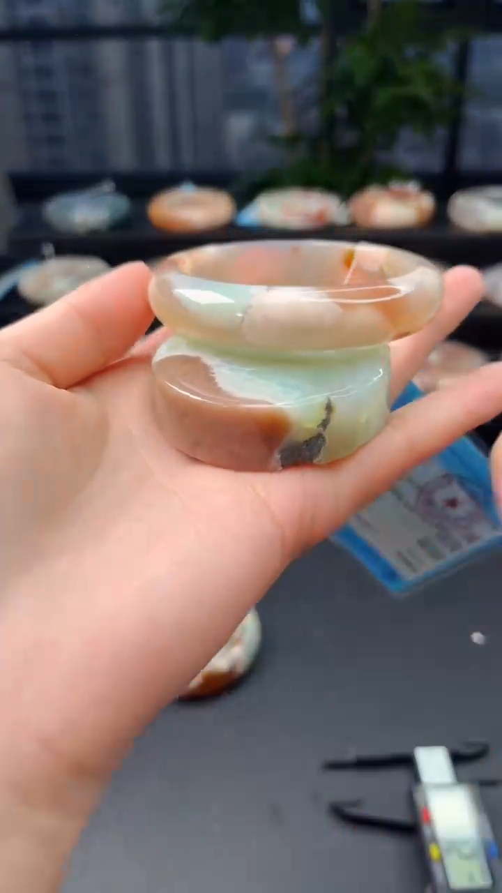 【闪购商品】石英质玉手镯合金赠送镯心（圈口55