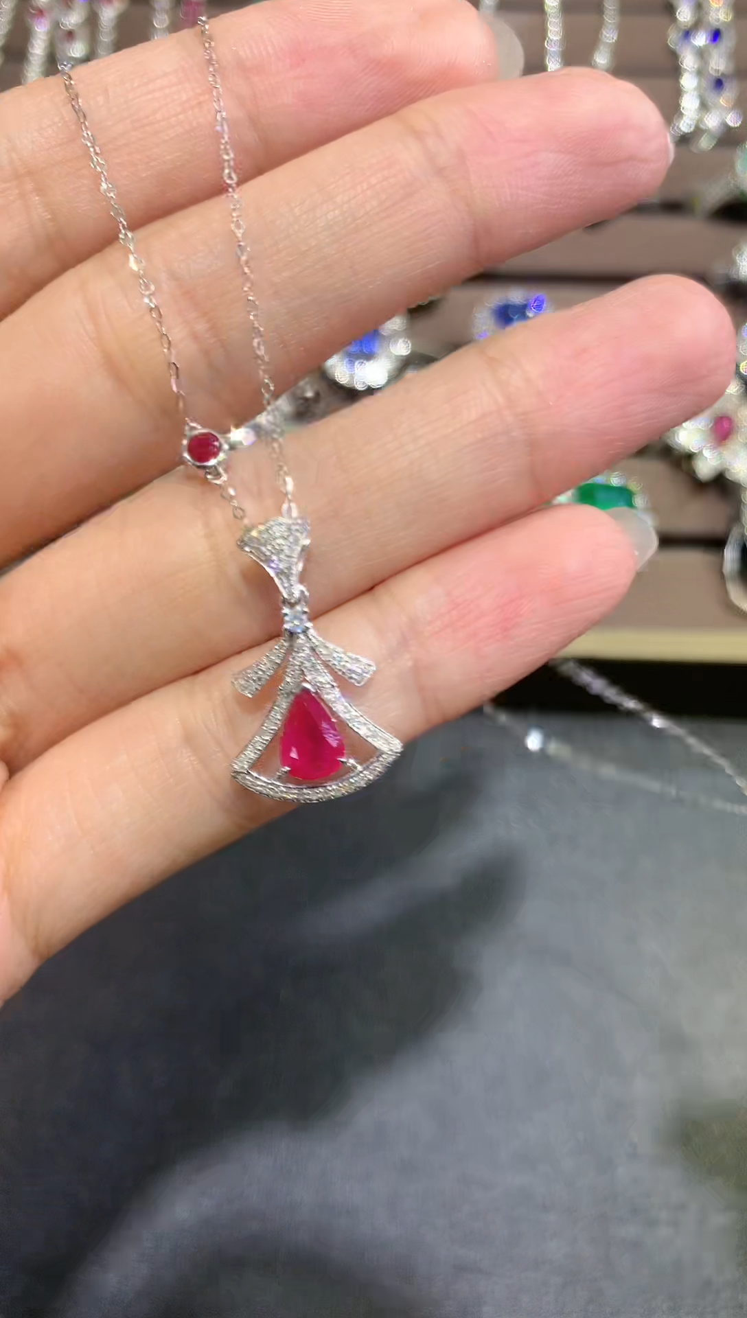 项链18K金镶嵌红宝石春日珠宝a174