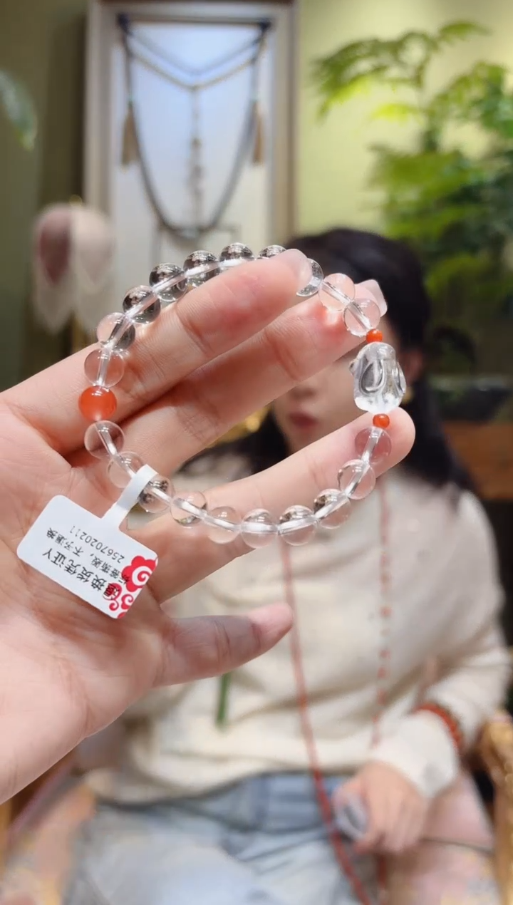 【闪购商品】水晶手串未镶嵌兔子白水晶手串Y