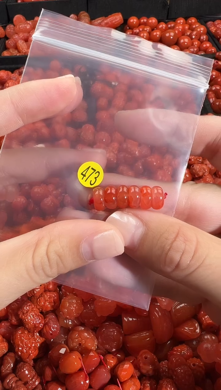 颈饰未镶嵌南红玛瑙1