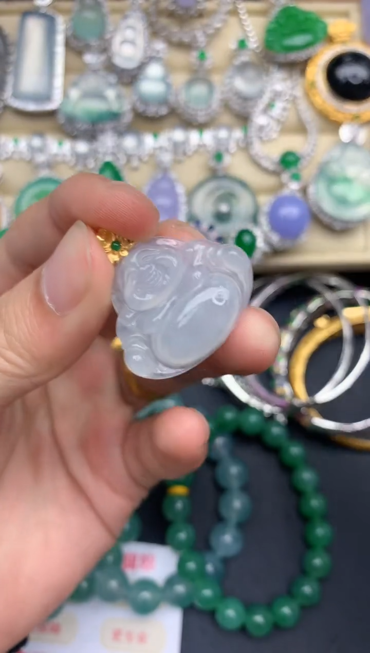 颈饰18K金镶嵌翡翠41-中国好珍宝