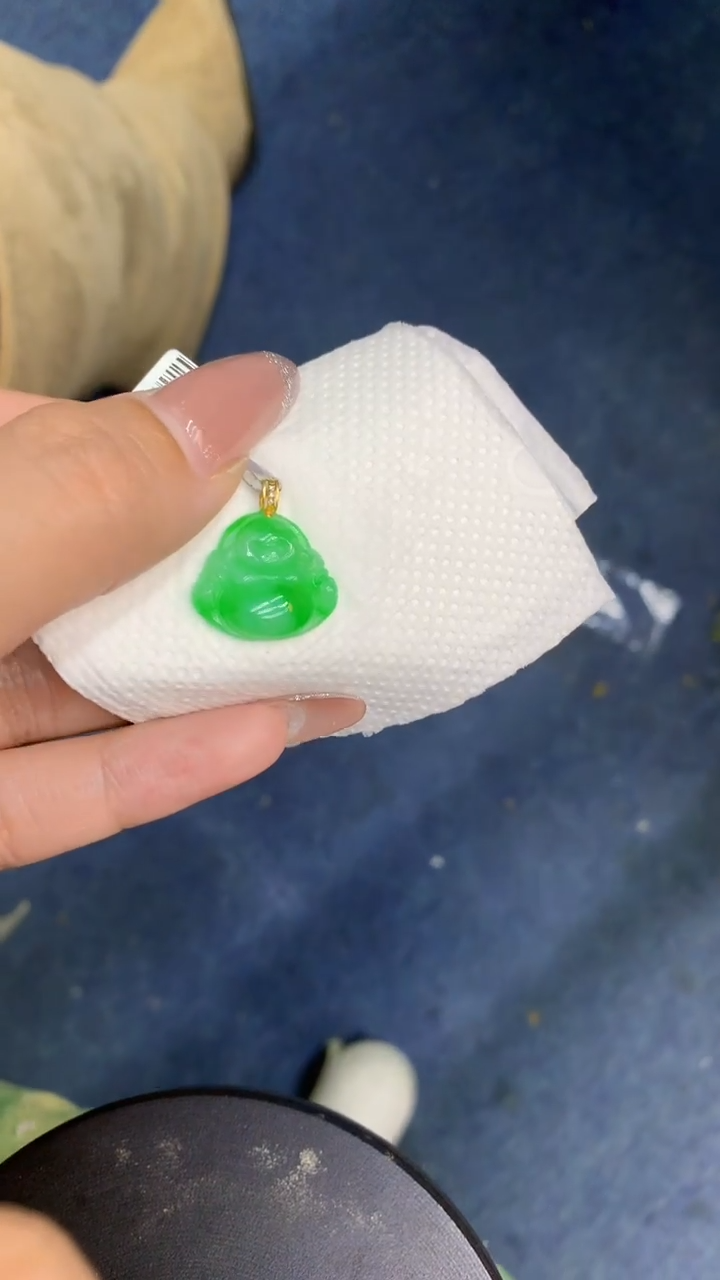 颈饰18K金镶嵌翡翠1