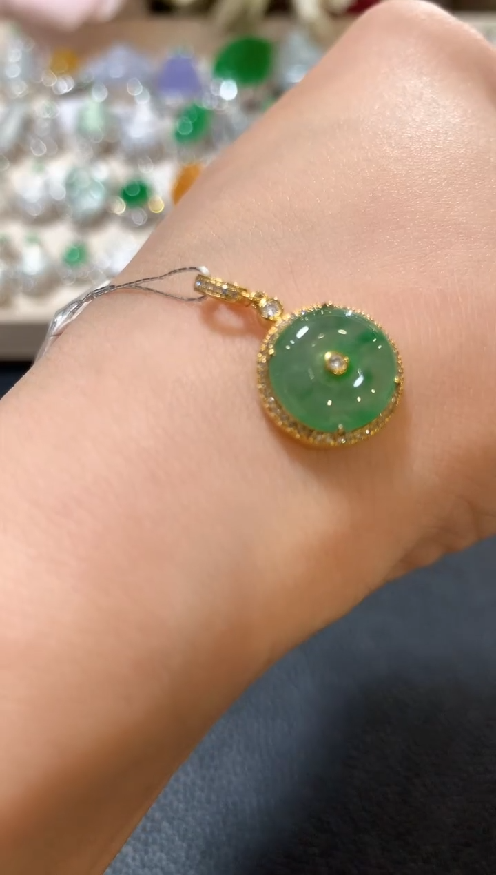 吊坠(不含链)18K金镶嵌翡翠z30 