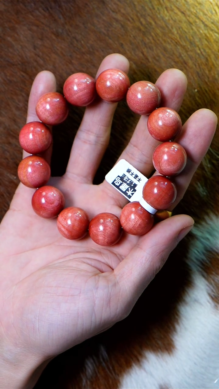 木手作木制雕刻品