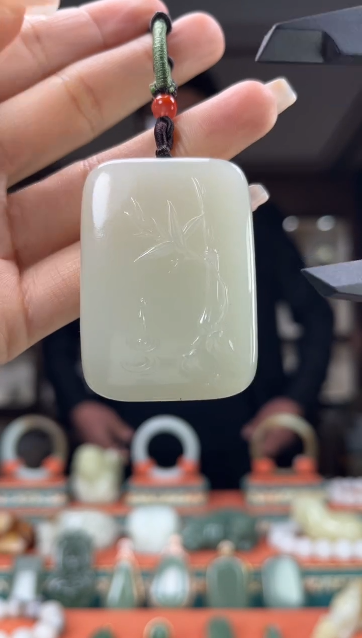 【闪购商品】和田玉颈饰未镶嵌佩佩