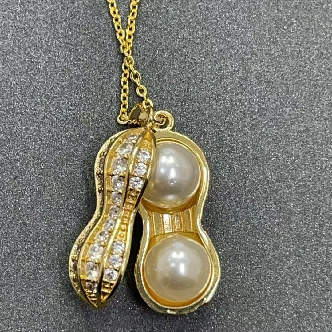 宝阁甄选黄花生吊坠094