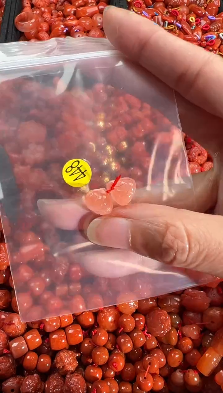 【闪购商品】南红玛瑙颈饰未镶嵌1