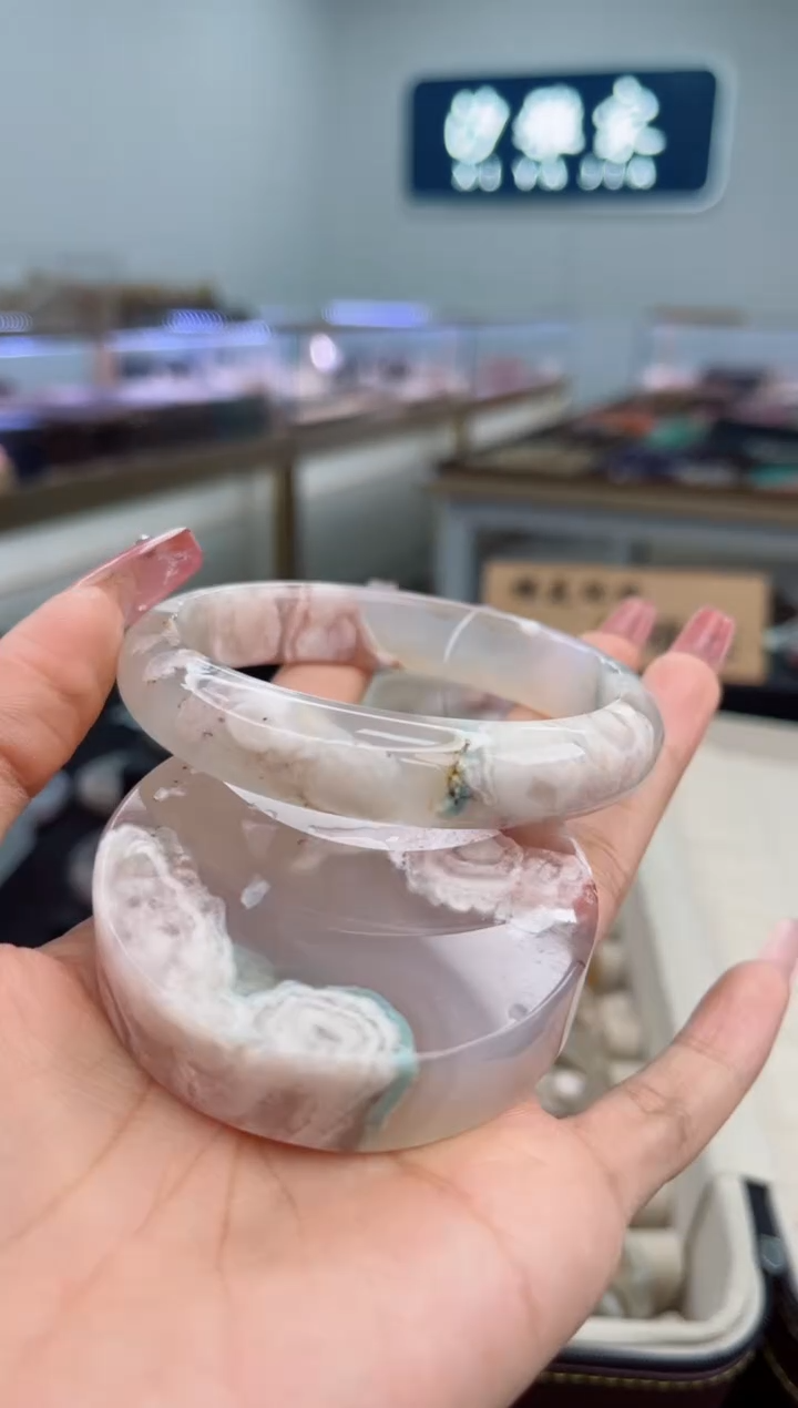 石英质玉手镯未镶嵌61圈口（赠品镯心）6966811