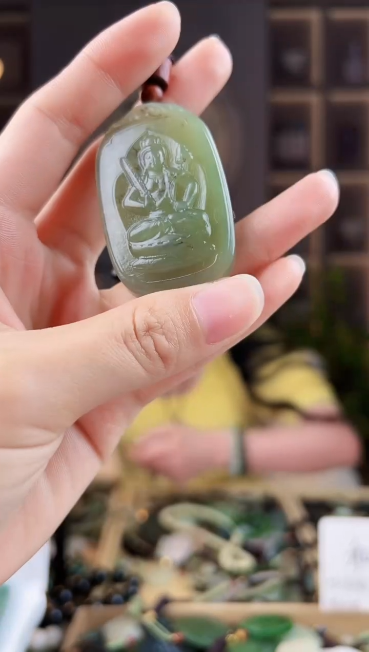 颈饰未镶嵌和田玉拍一发一，多样性发货