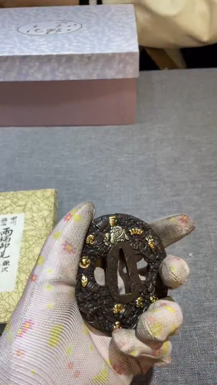 铜漫****头漫天飞舞 没一人与我到白头 