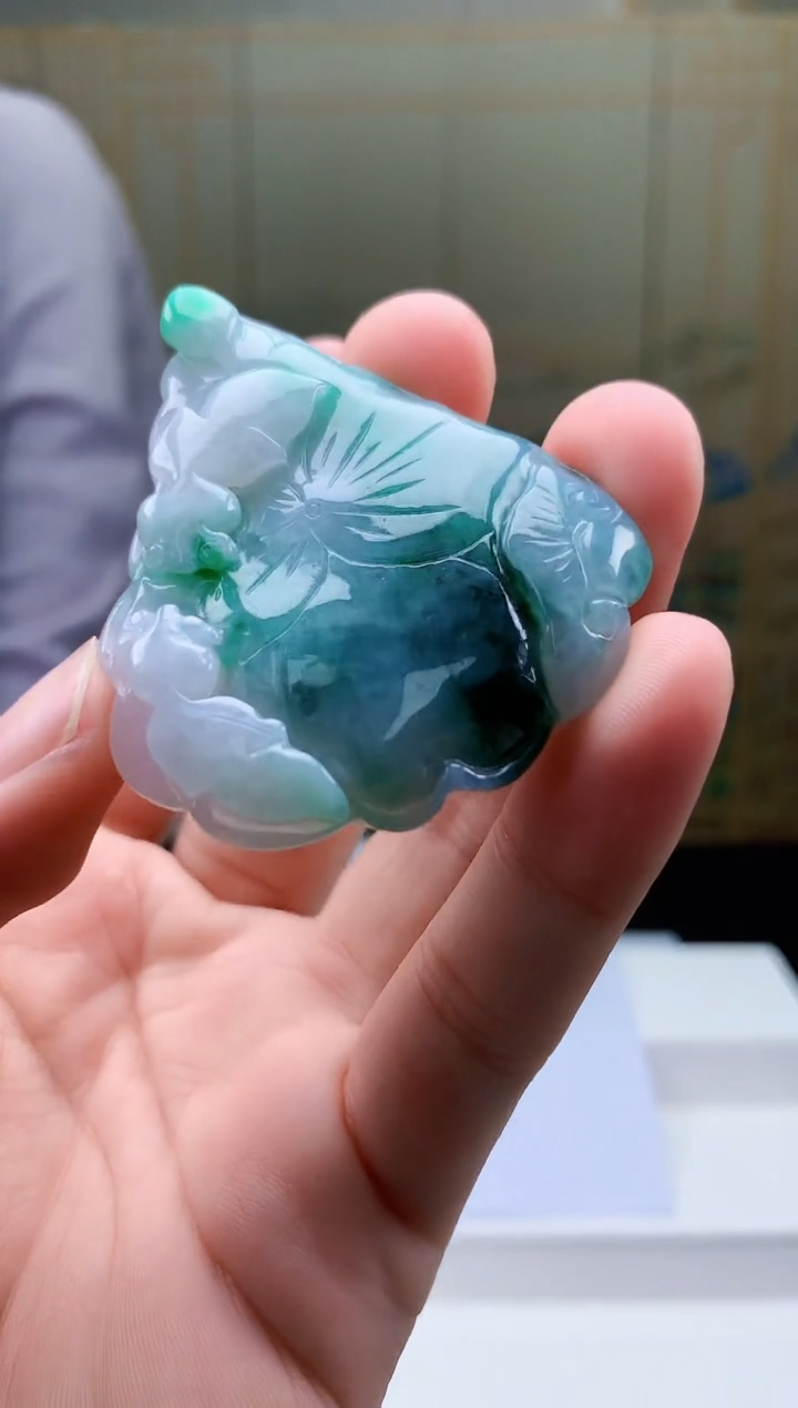 【闪购商品】定制翡翠未镶嵌4902bb-毛货挂件67