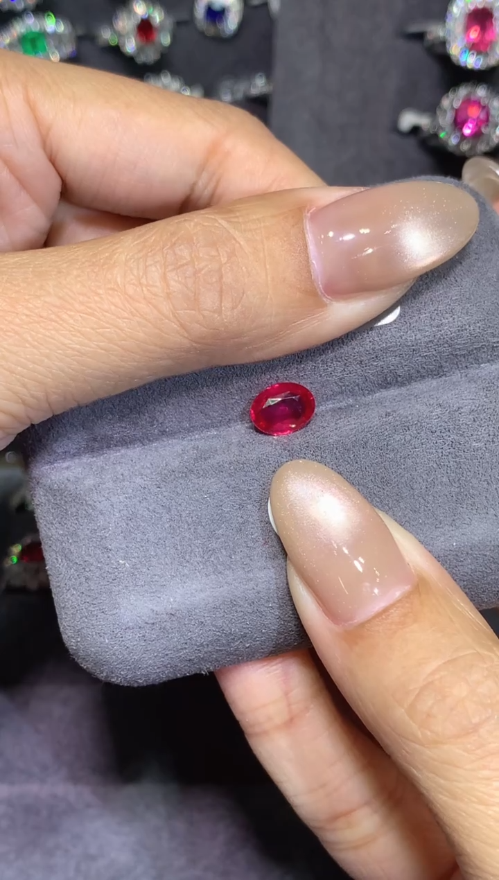 裸石红宝石唇*、1.52ct定金