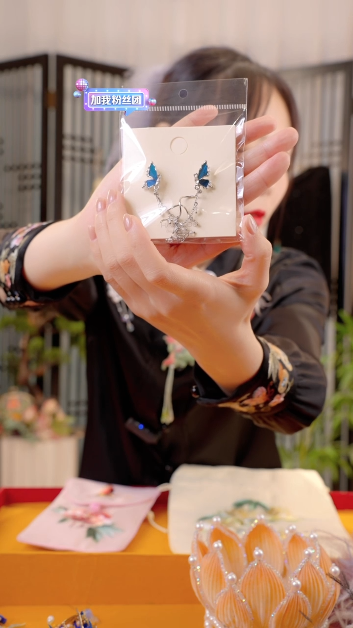 刺绣C*h非遗苏绣手工饰品