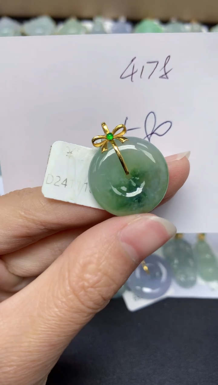 【闪购商品】翡翠18K金镶嵌颈饰 天然翡翠A货