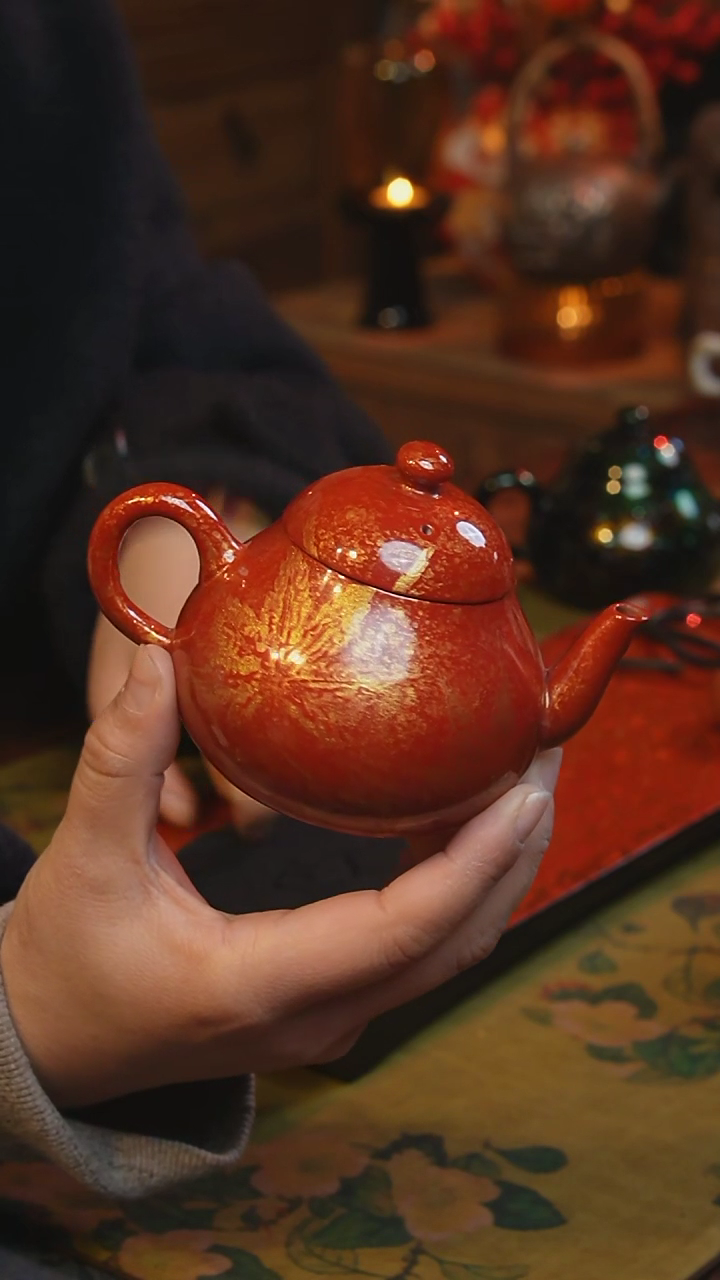 【闪购商品】瓷片红妆枫叶壶------------