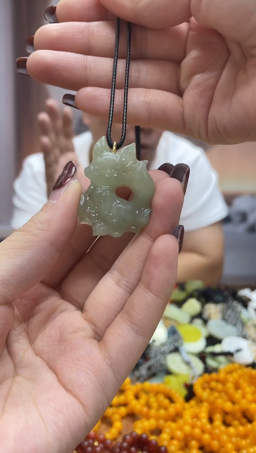 未镶嵌岫玉吊坠·