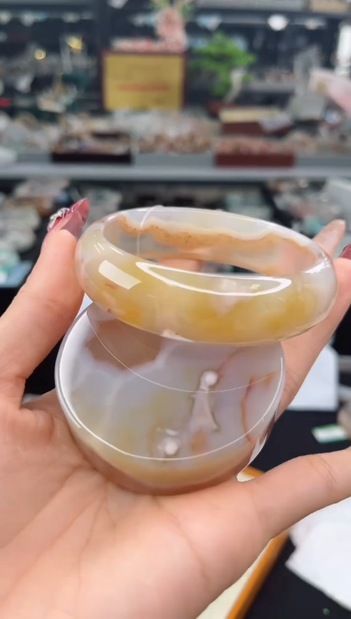 【闪购商品】石英质玉手镯未镶嵌60圈口（赠品镯心）3538223