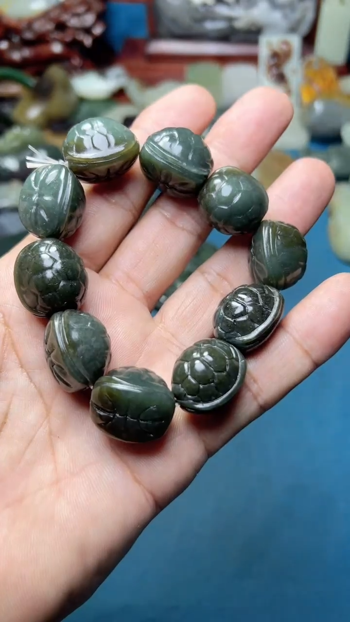 和田玉未镶嵌挂件.