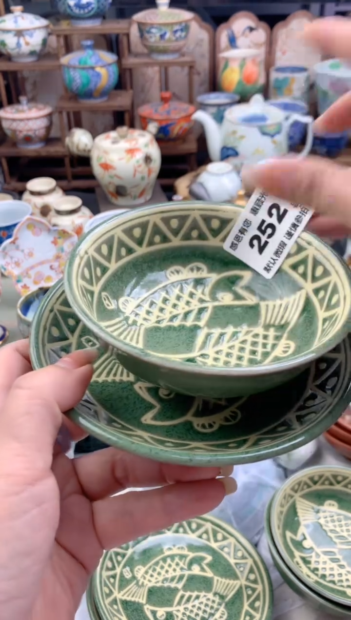 瓷片╰****…252号九姑娘工艺品瓷器