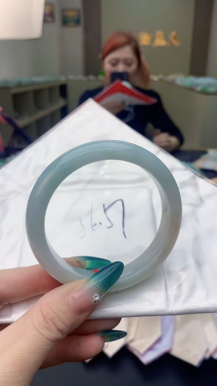 【闪购商品】翡翠手镯未镶嵌0313697857