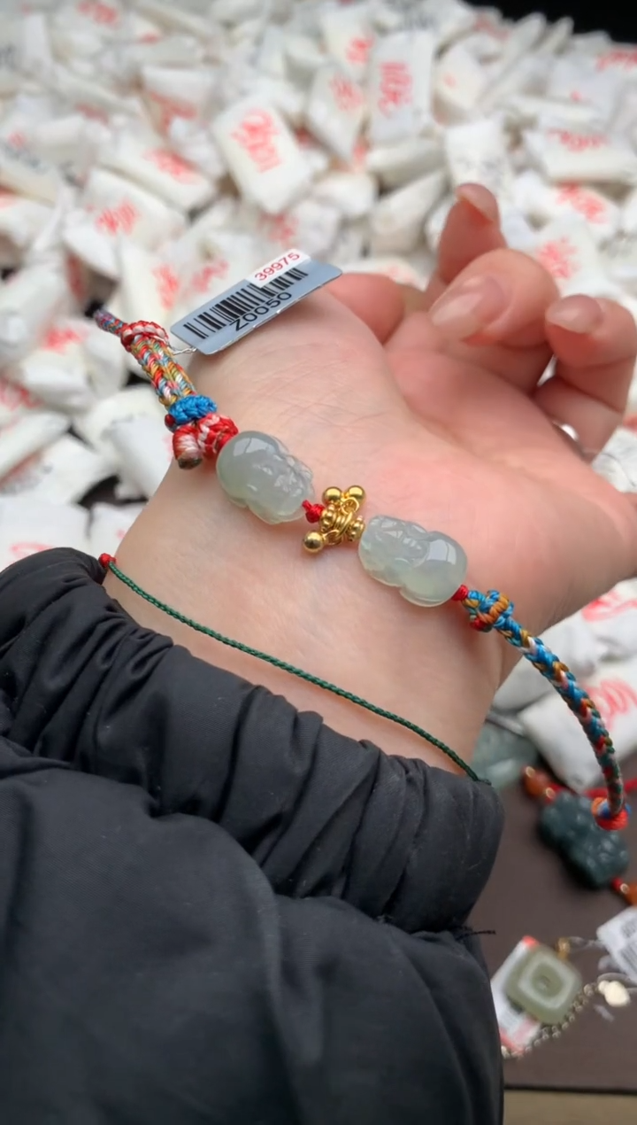 【闪购商品】翡翠手绳未镶嵌一