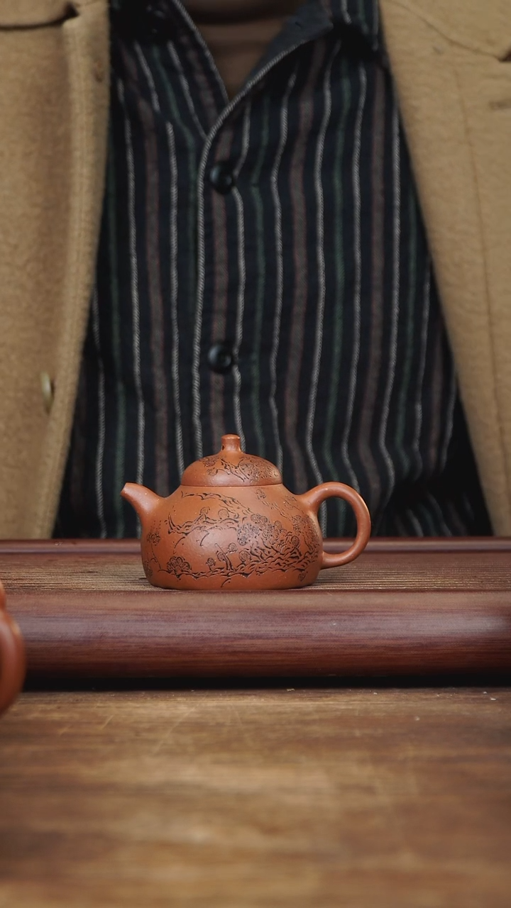 【闪购商品】紫砂茶壶130ml 刻绘乳鼎 家藏降坡泥