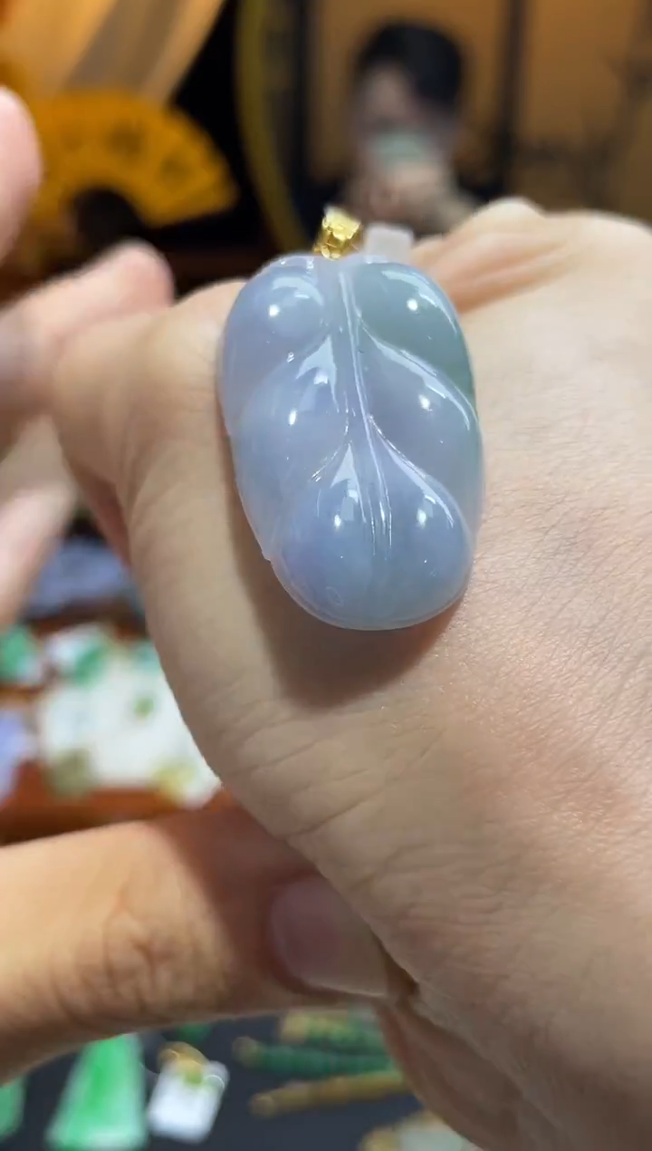 颈饰18K金镶嵌翡翠假一赔三