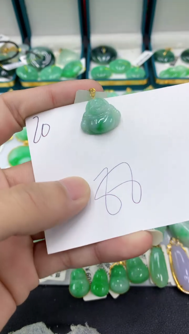 【闪购商品】翡翠颈饰18K金镶嵌翡翠