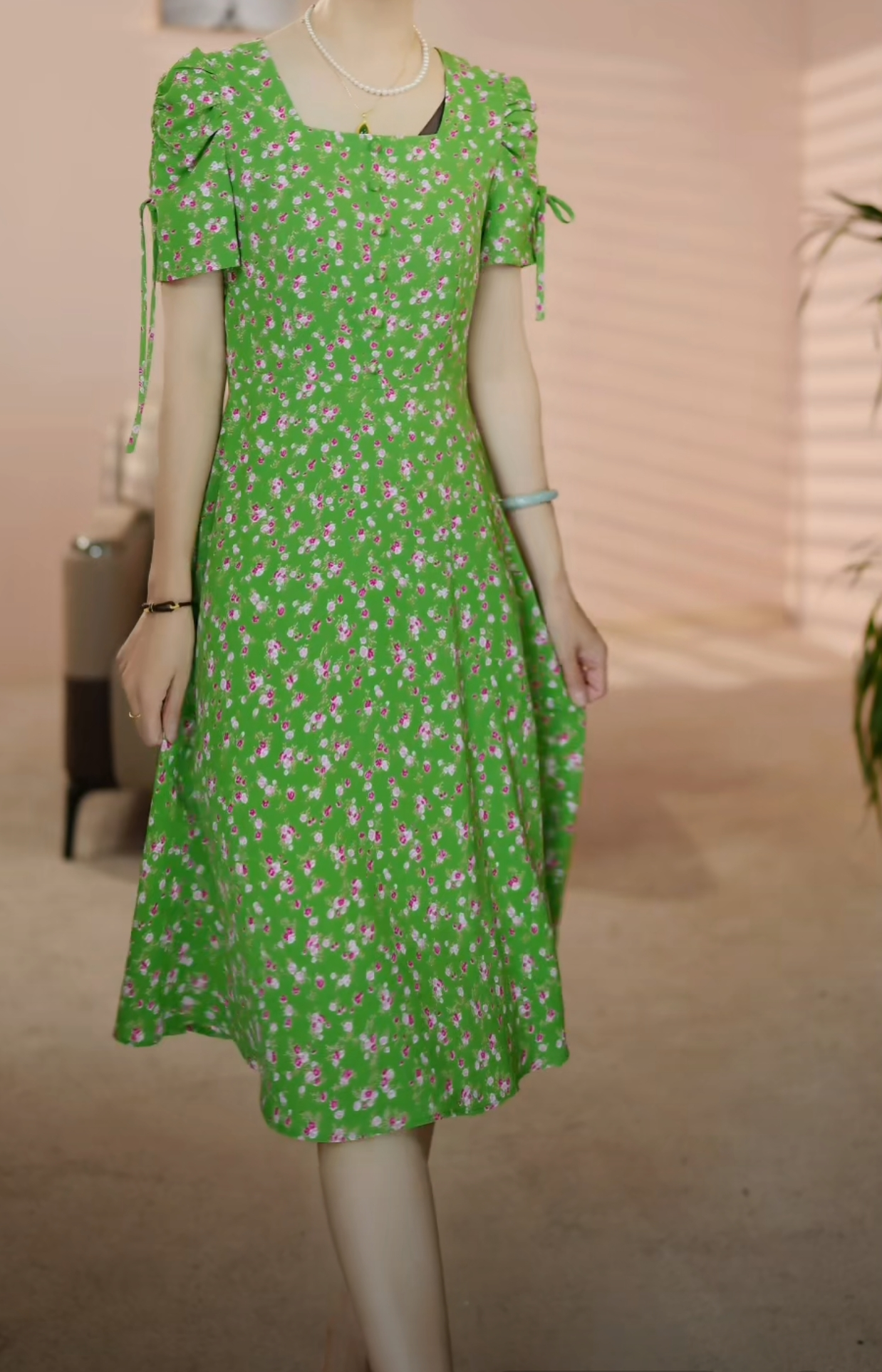 T1049夏季2025新款时尚女神范气质显瘦高腰减龄碎花中长裙B5