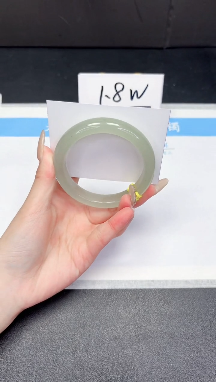 【闪购商品】石英质玉手镯未镶嵌107-62.3