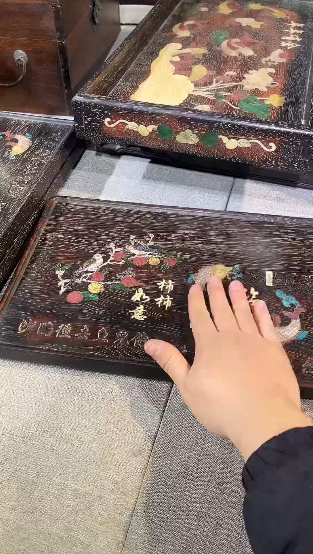 木紫檀镶嵌柿子鱼茶盘