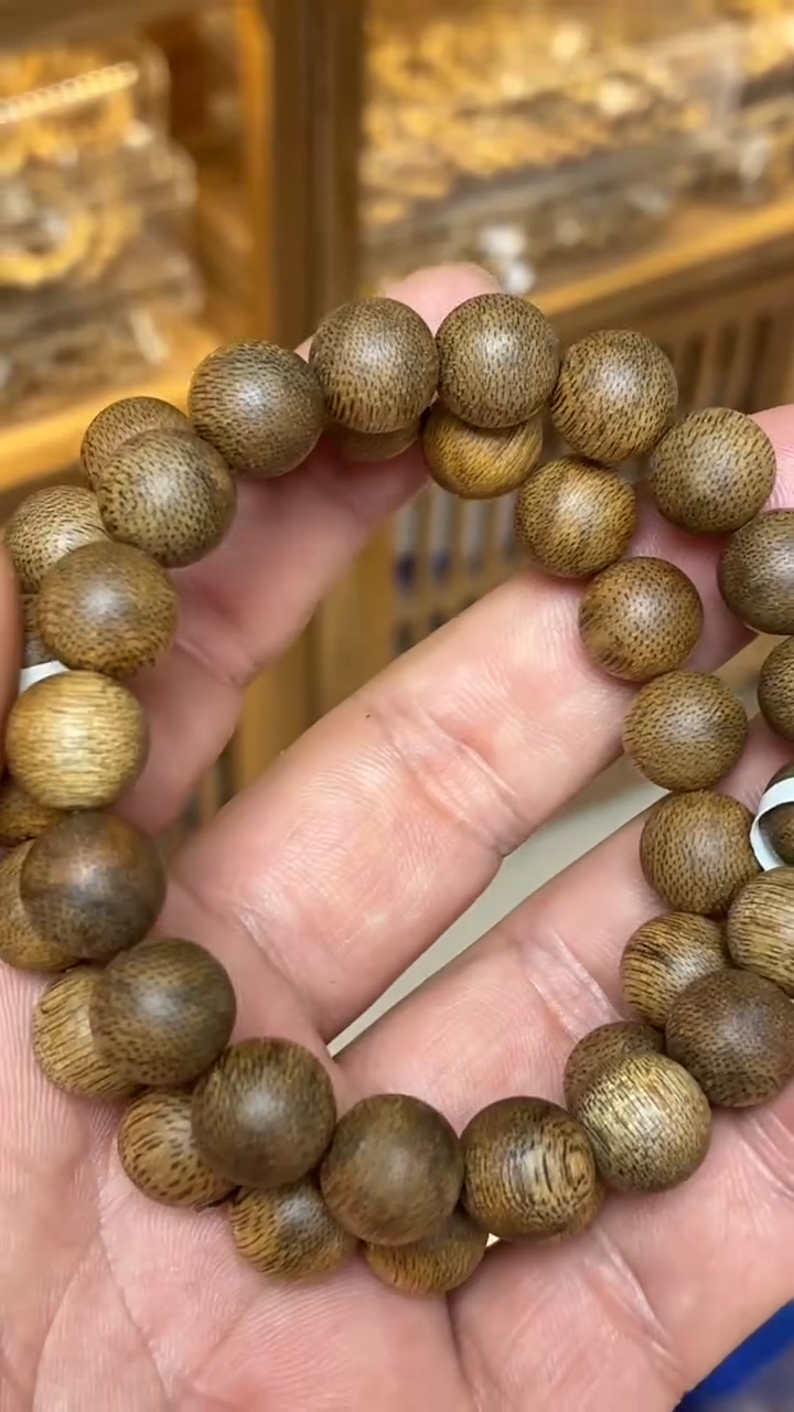 沉香手串 菩萨棋圆珠单圈1.1多样性发其一