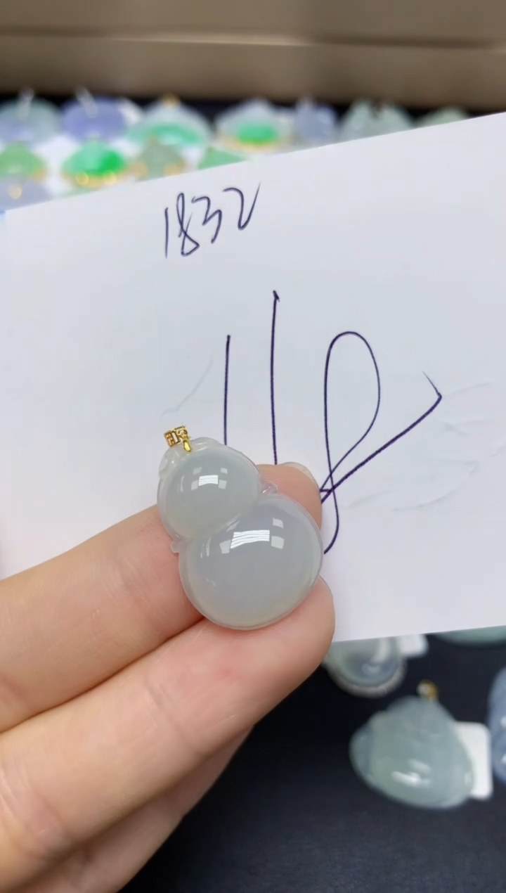 【闪购商品】翡翠18K金镶嵌挂件天然翡翠A货