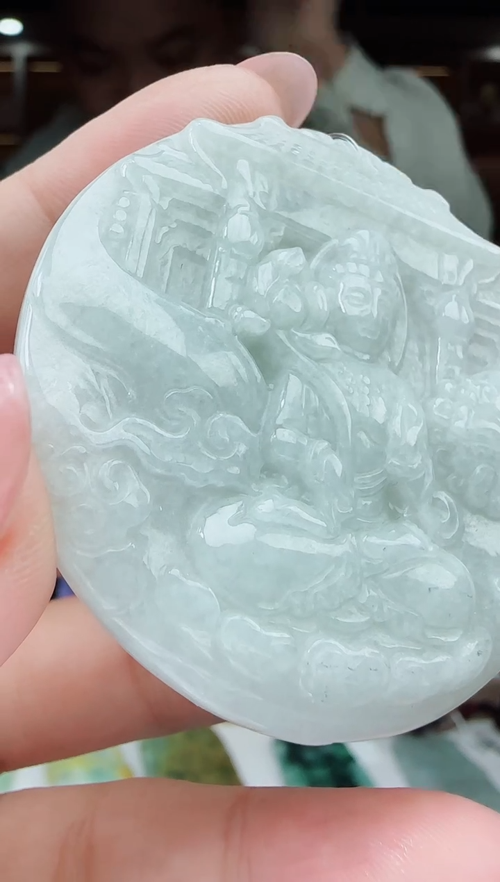 颈饰未镶嵌翡翠多样性发其一  