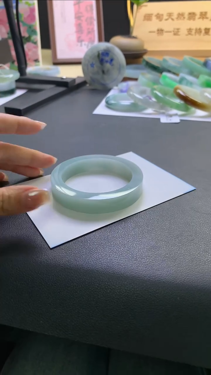 未镶嵌翡翠手镯定制定制翡翠天空BABY蓝