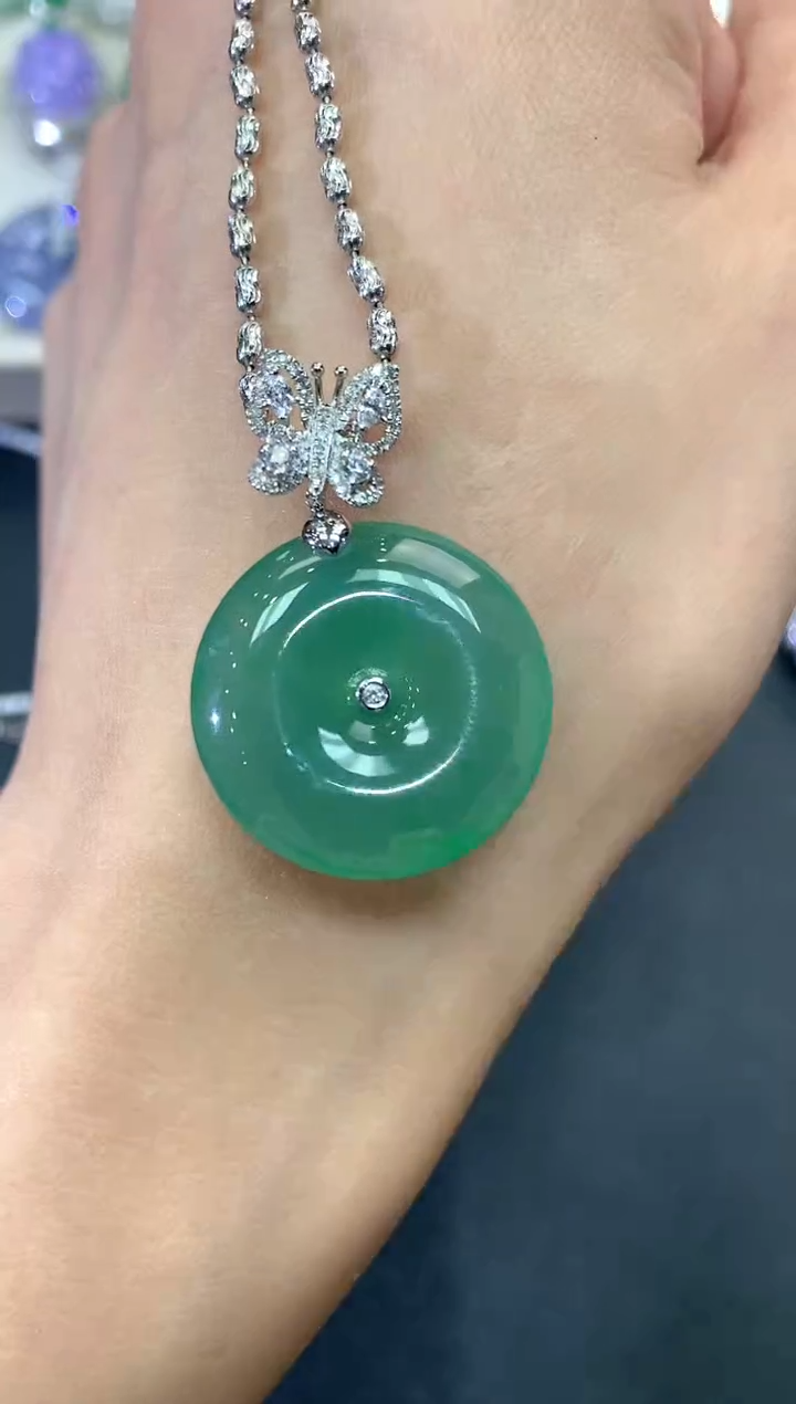 【闪购商品】翡翠吊坠(不含链)18K金镶嵌a49多样性一件发货